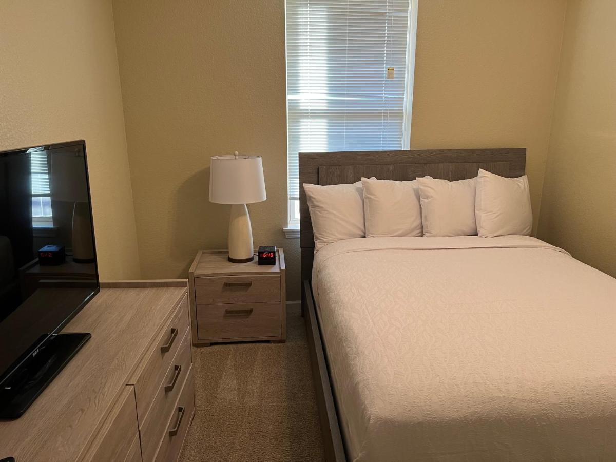 טופיקה Washburn Hotel Suites מראה חיצוני תמונה