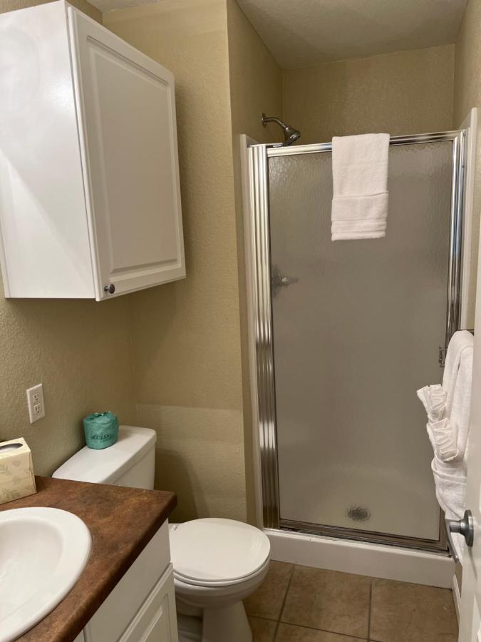 טופיקה Washburn Hotel Suites מראה חיצוני תמונה